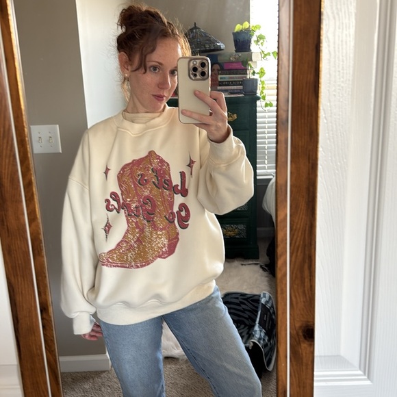 Aiden Let’s Go Girls Oversized Sweatshirt size S - Picture 3 of 4